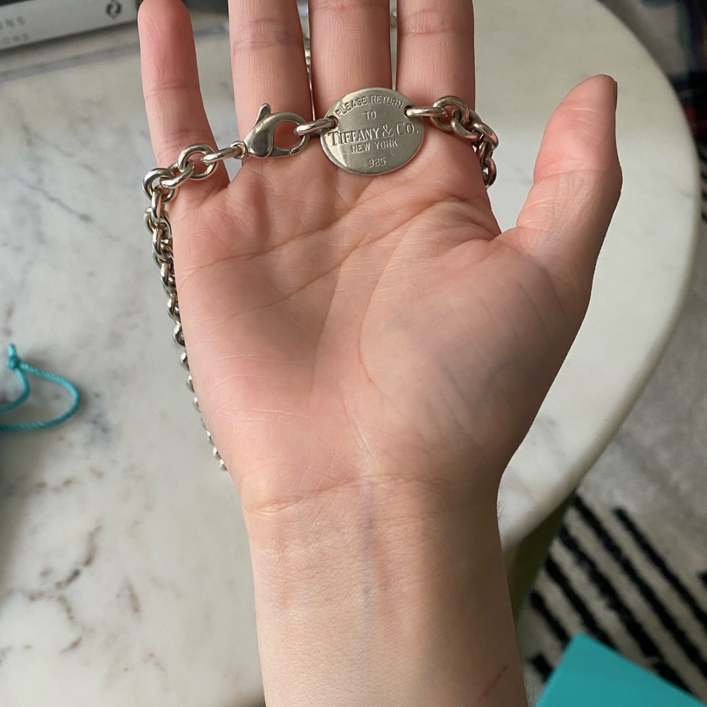 Tiffany and Co oval chain